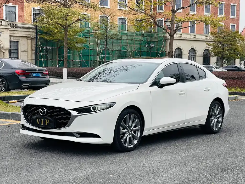Mazda 3 Axela 2024 из CN, фото 1