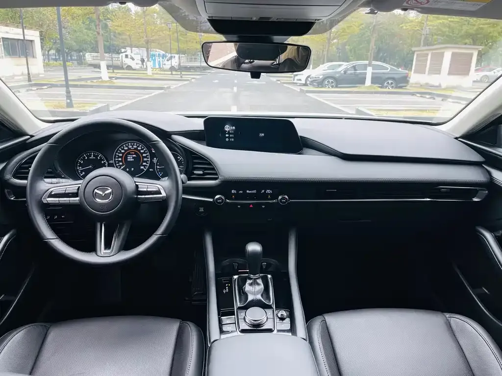 Mazda 3 Axela 2024 из CN, фото 5
