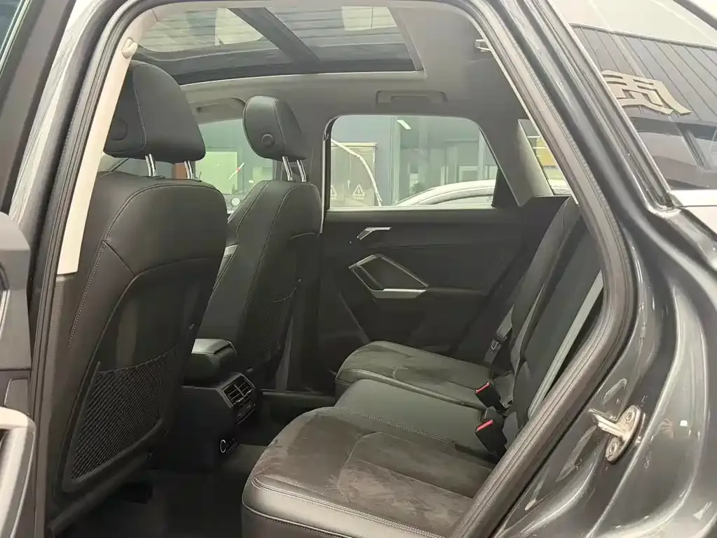 Audi Q3 2021 из CN, фото 8