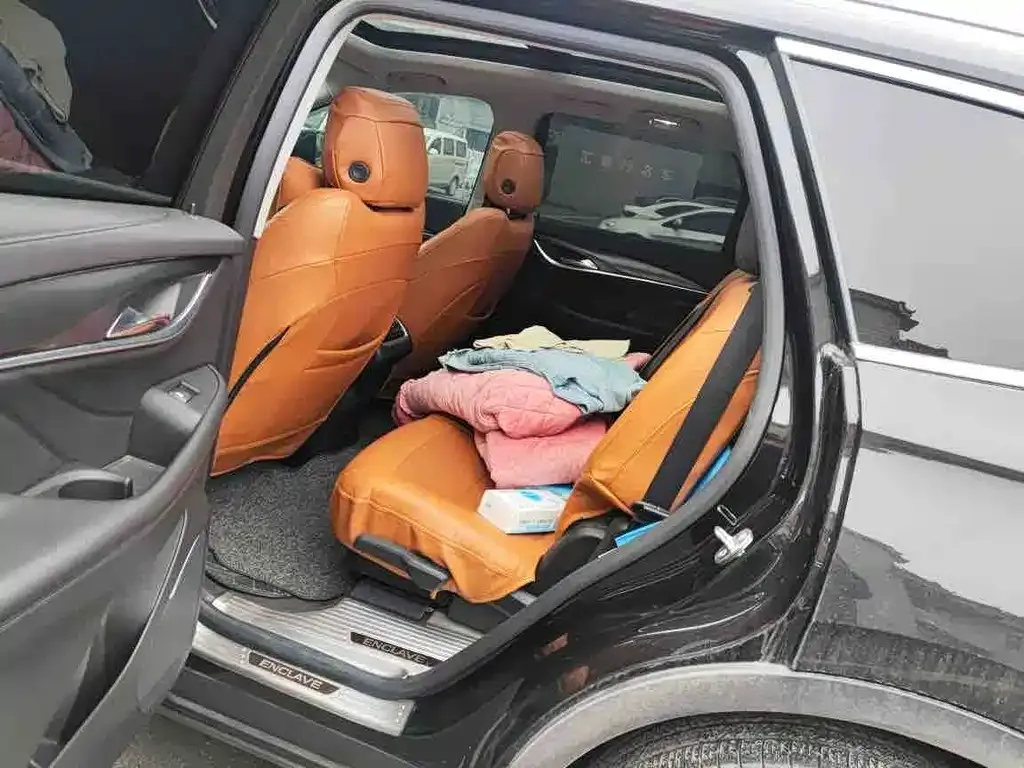 Buick Enclave 2021 из CN, фото 5
