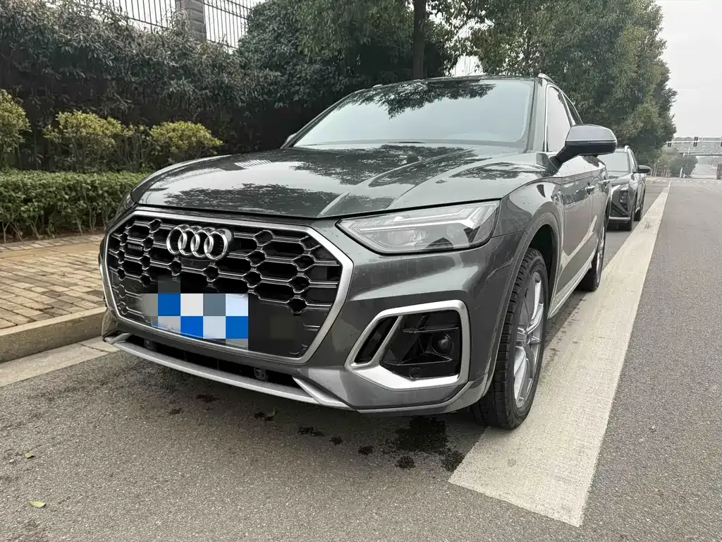 Audi Q5L 2022 из CN, фото 1