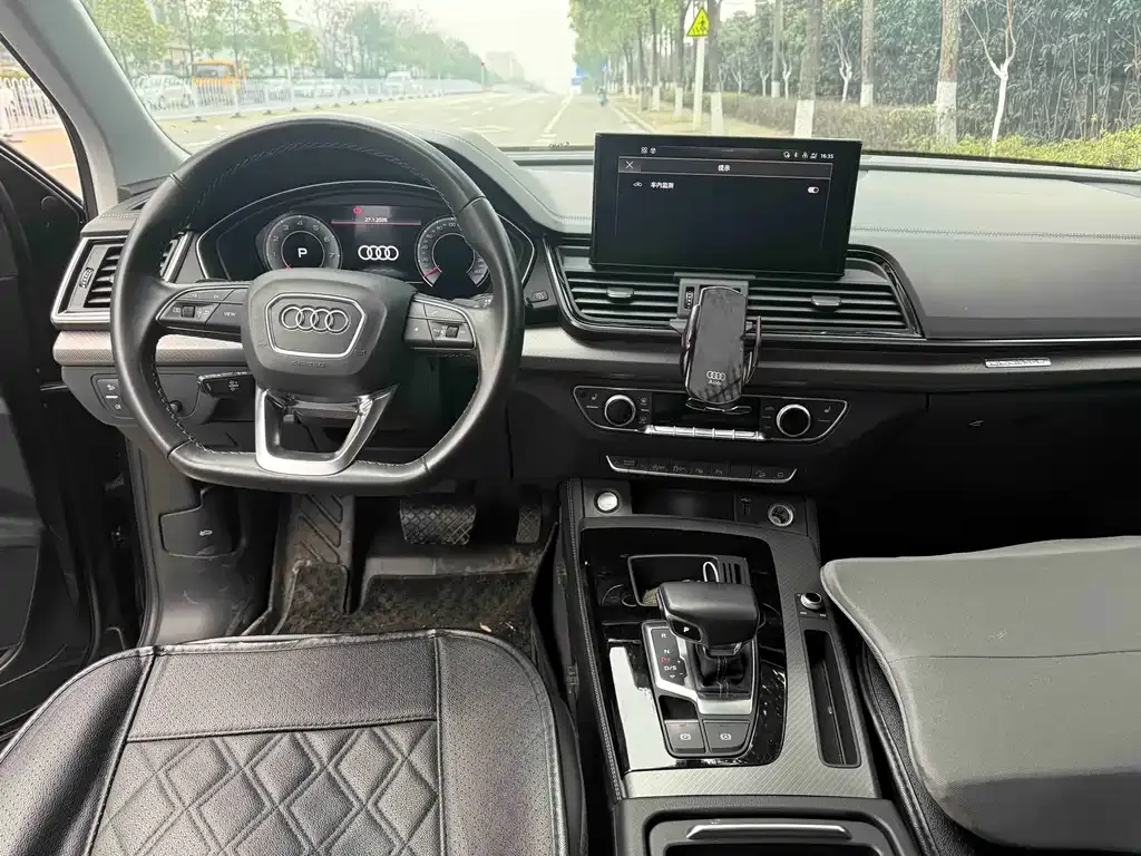 Audi Q5L 2022 из CN, фото 5