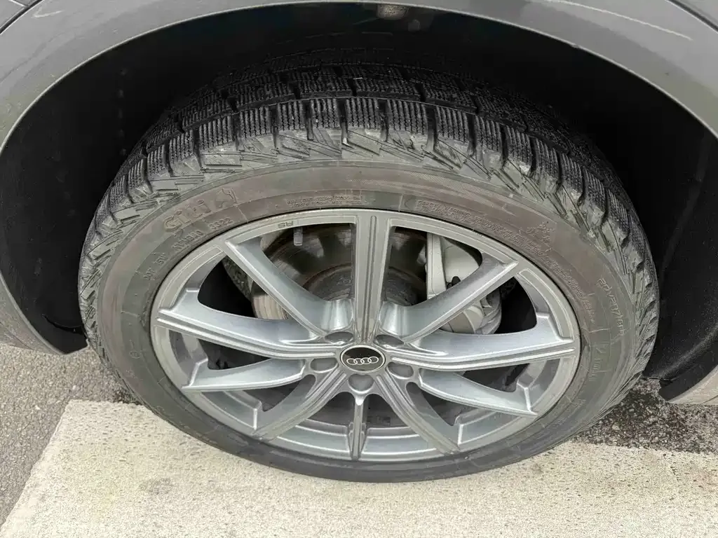 Audi Q5L 2022 из CN, фото 8