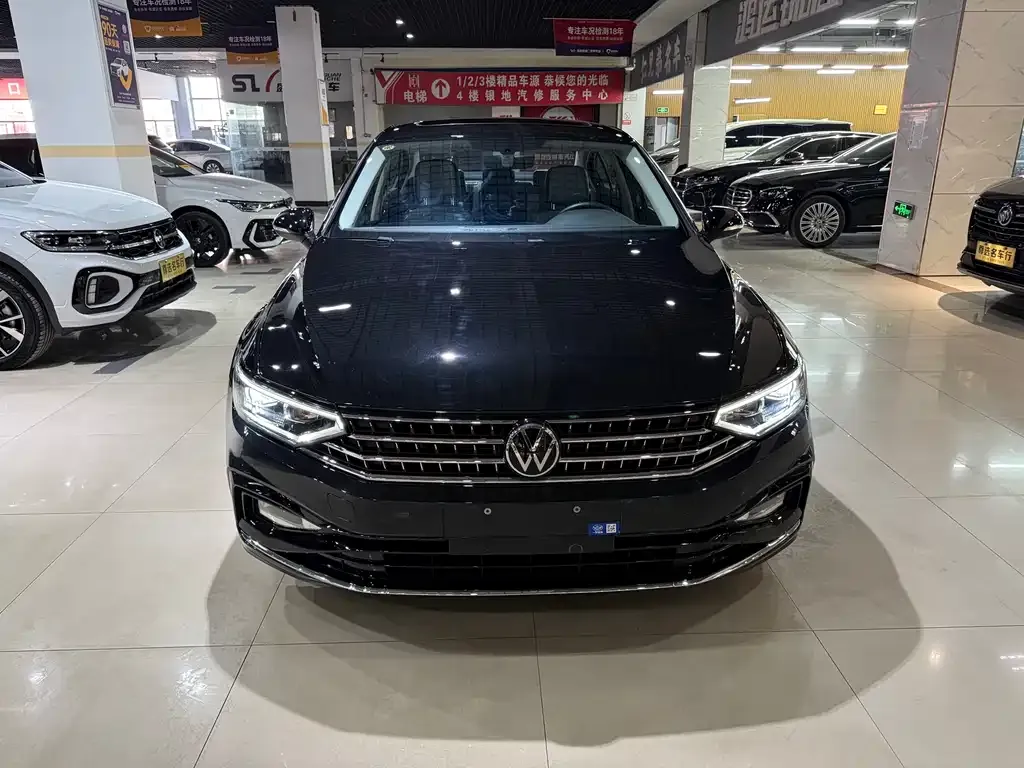 Volkswagen Magotan 2025 из CN, фото 2