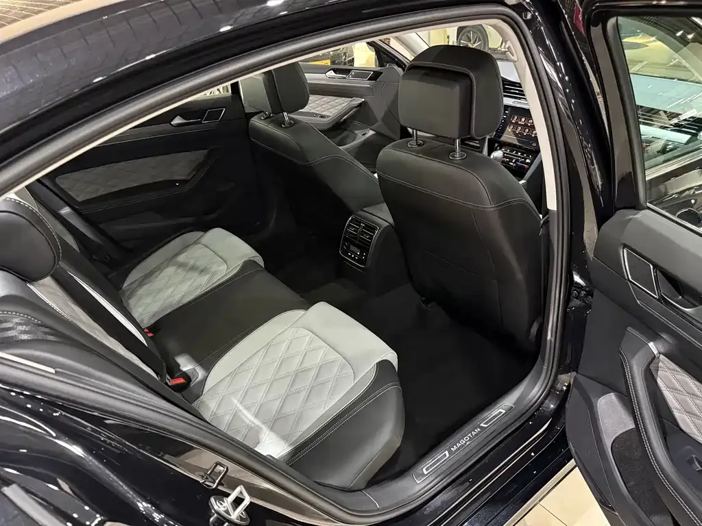 Volkswagen Magotan 2025 из CN, фото 3