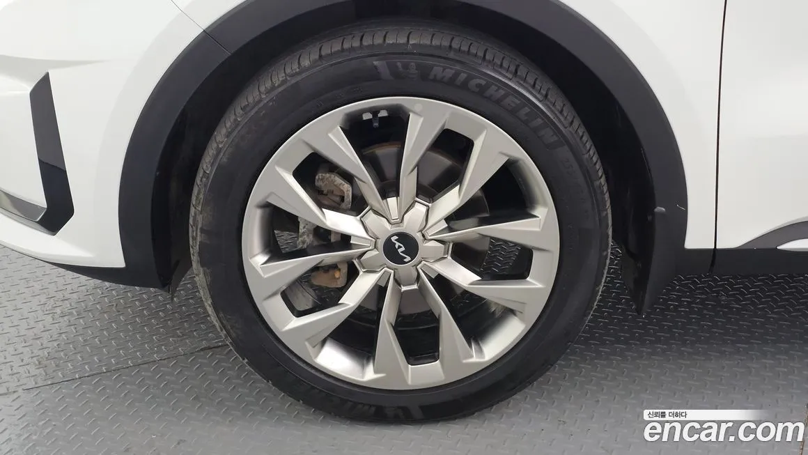 Kia Sorento — фото 7