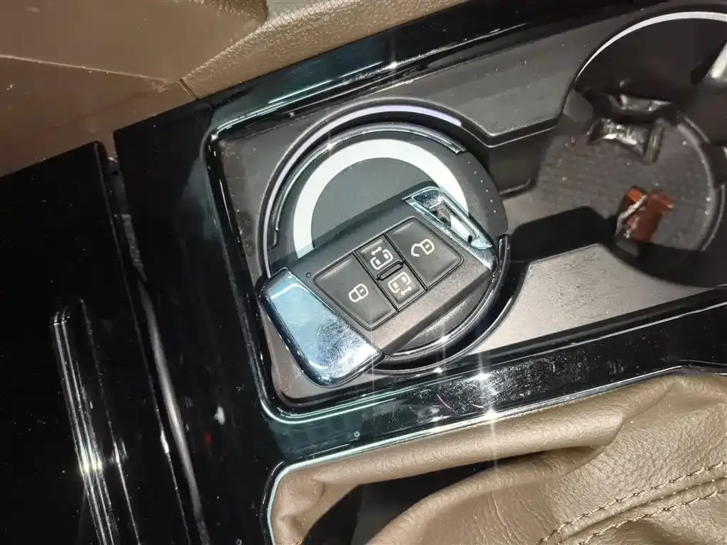 Volkswagen Viloran 2022 из CN, фото 10