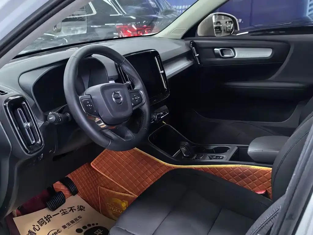 Volvo XC40 2021 из CN, фото 6