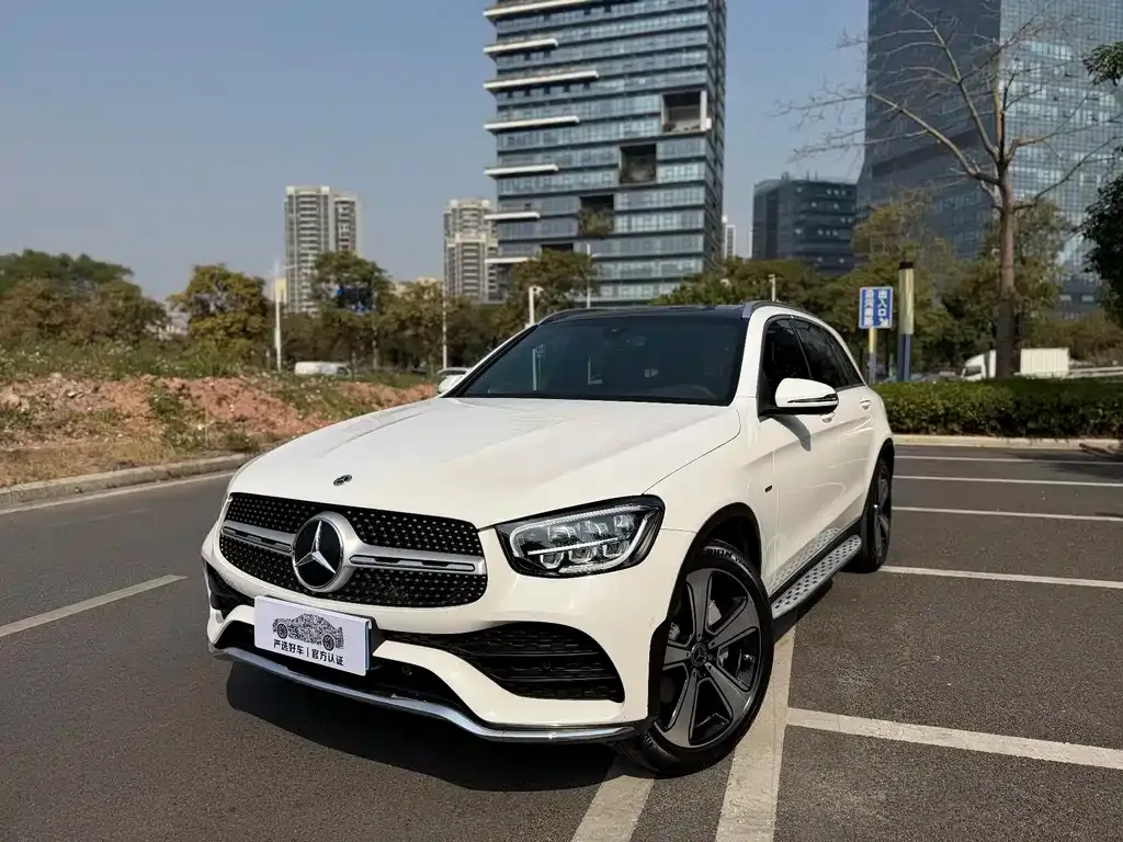 Mercedes-Benz GLC — фото 1