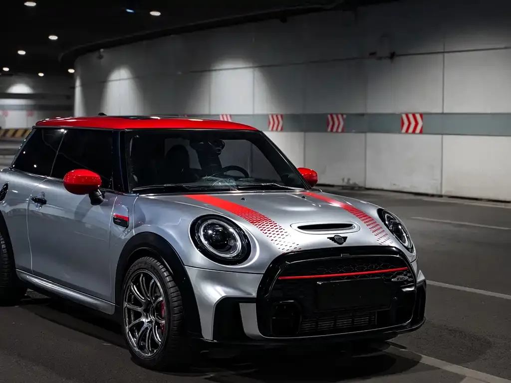 MINI JCW (John Cooper Works)