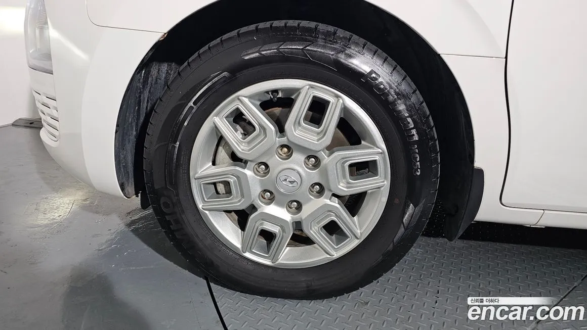 Hyundai Staria — фото 9