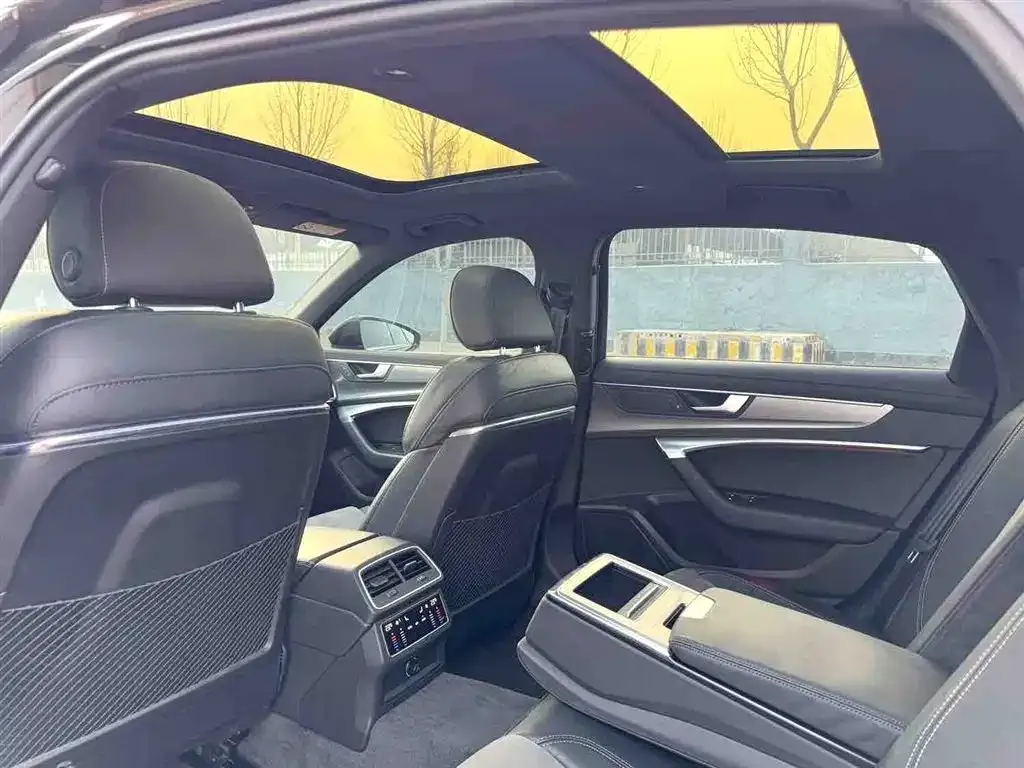 Audi A6L 2021 из CN, фото 2