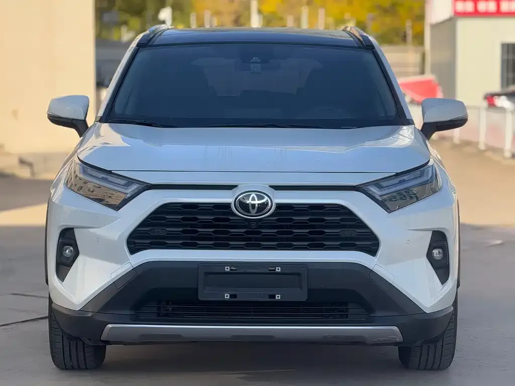 Toyota RAV4 2024 из CN, фото 2
