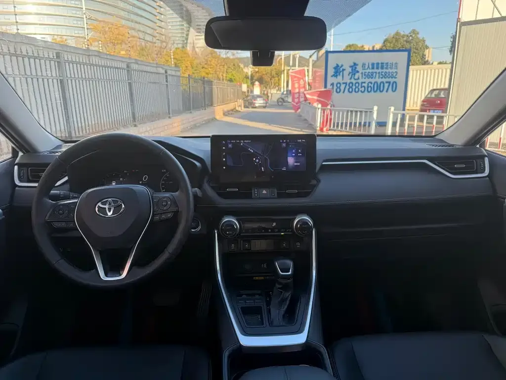 Toyota RAV4 2024 из CN, фото 7