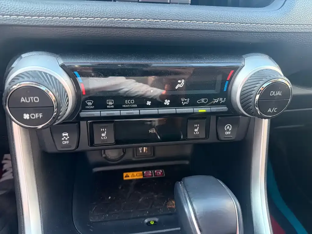 Toyota RAV4 2024 из CN, фото 4