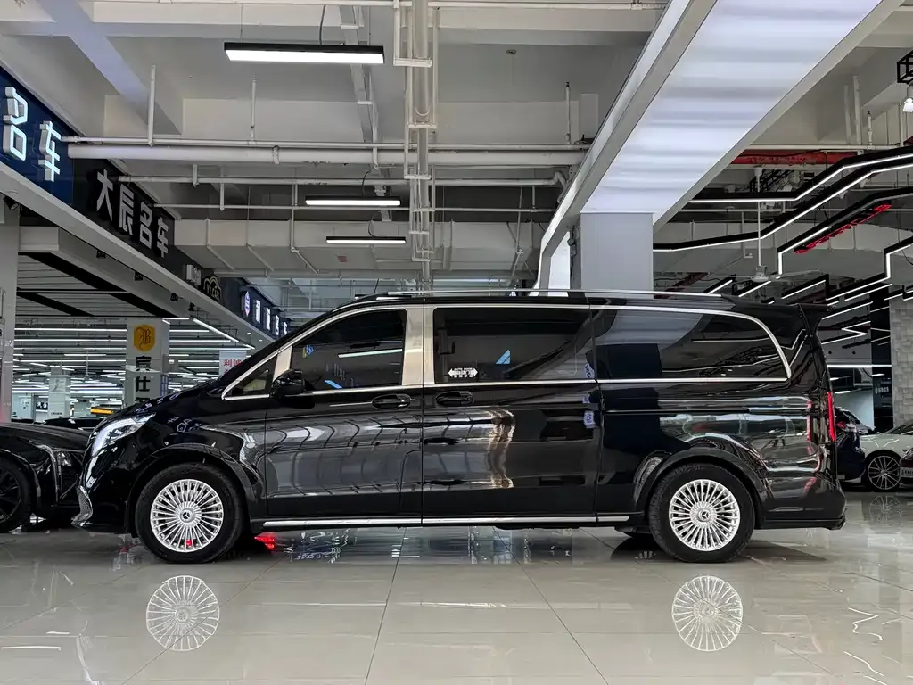 Mercedes-Benz Vito 2023 из CN, фото 8