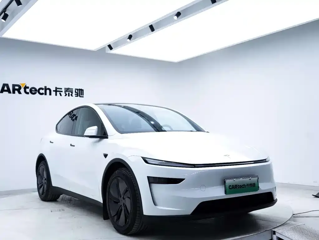 Tesla Model Y 2025 из CN, фото 8