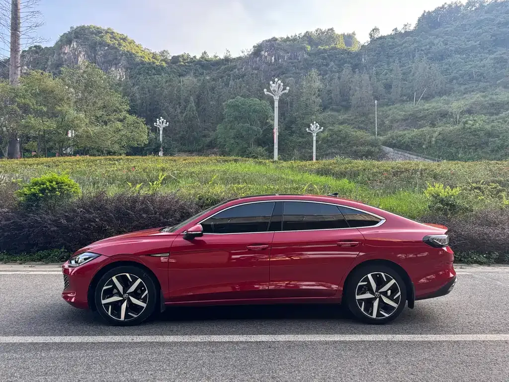 Volkswagen Lamando 2023 из CN, фото 6