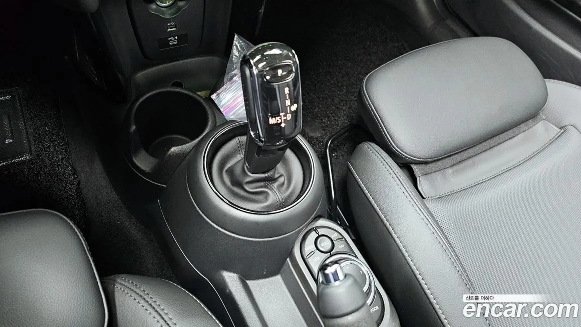 Mini Cooper 2022 из KR, фото 8