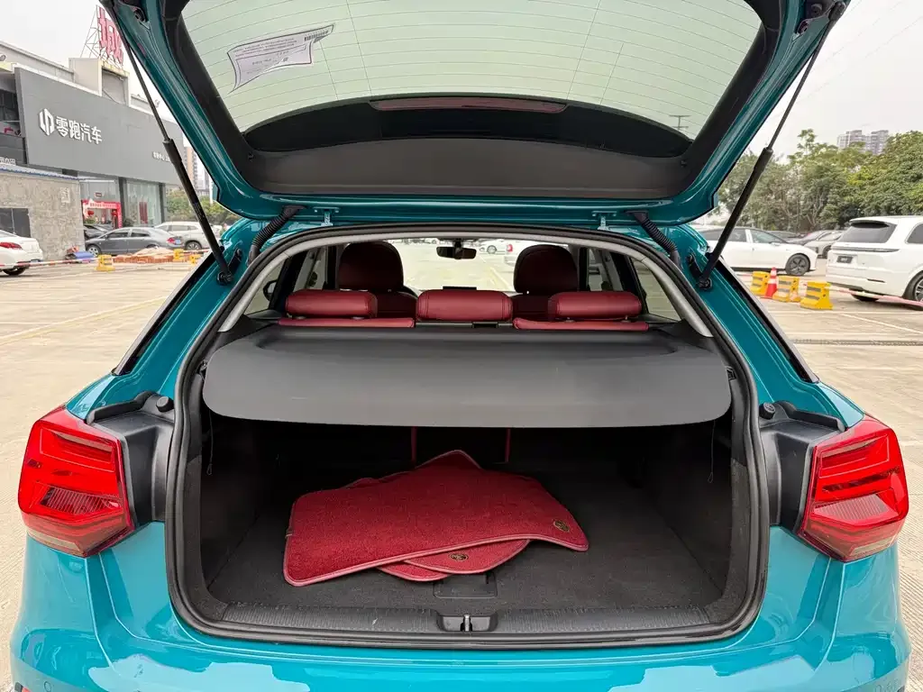 Audi Q2L 2021 из CN, фото 4