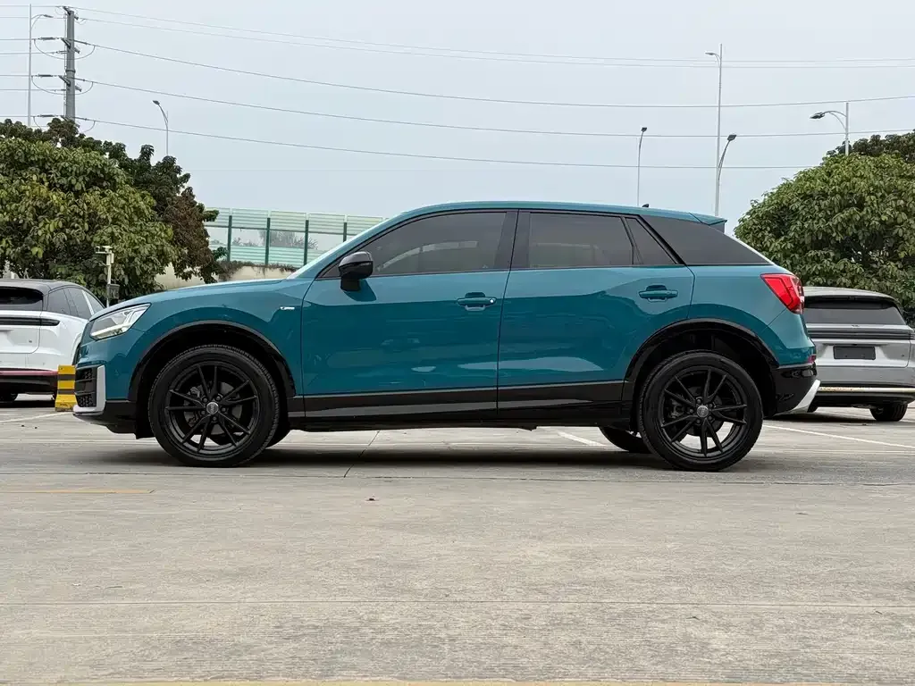 Audi Q2L 2021 из CN, фото 3