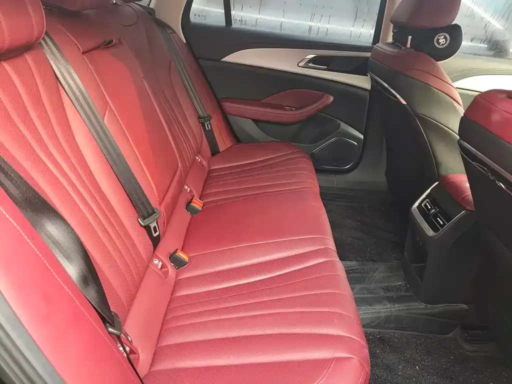 Hongqi H5 2025 из CN, фото 3