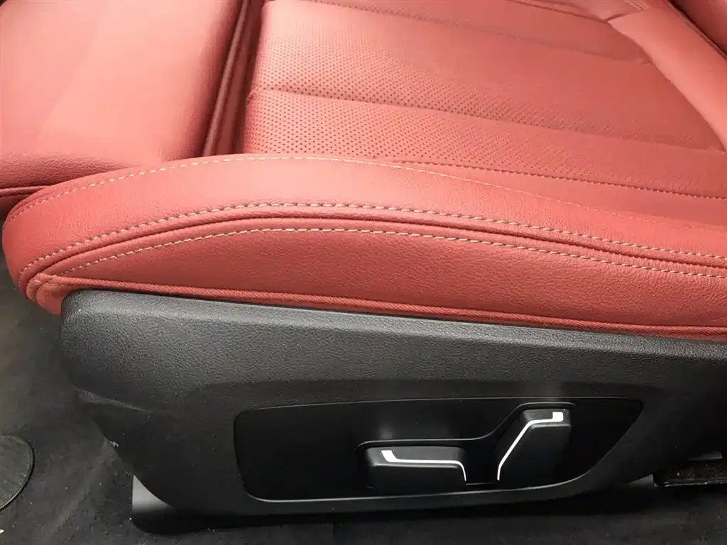 BMW i4 2025 из CN, фото 9
