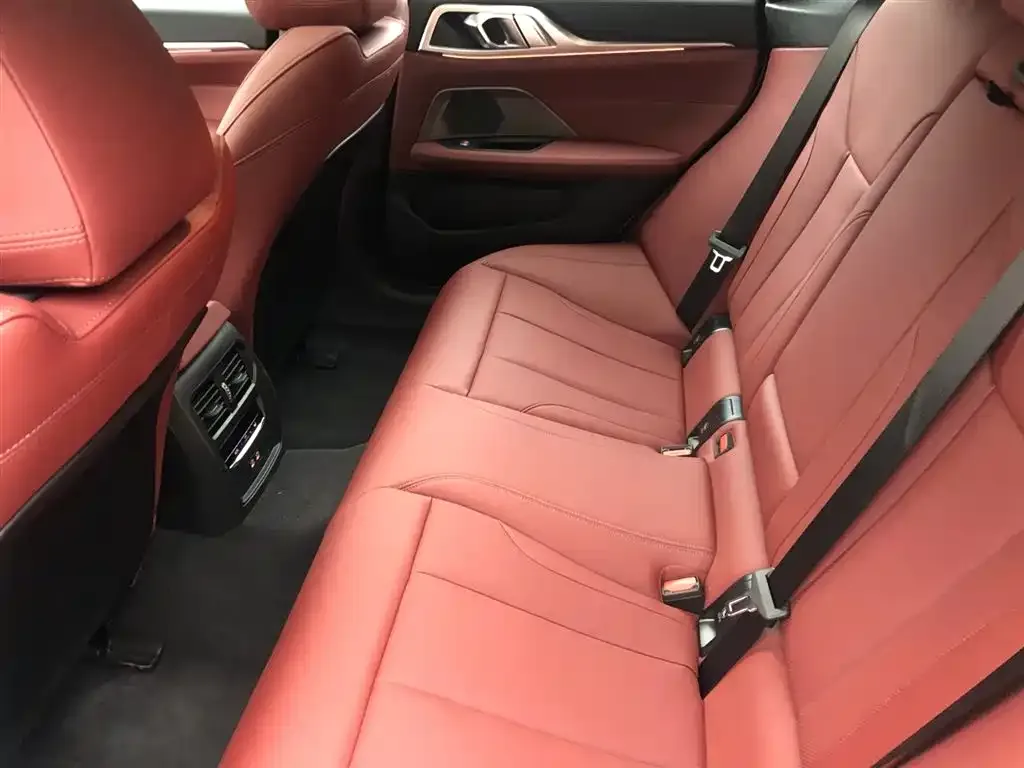 BMW i4 2025 из CN, фото 8