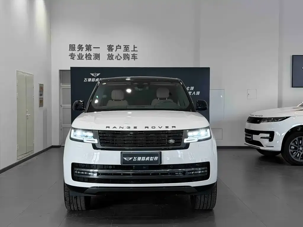 Land Rover Range Rover 2025 из CN, фото 3