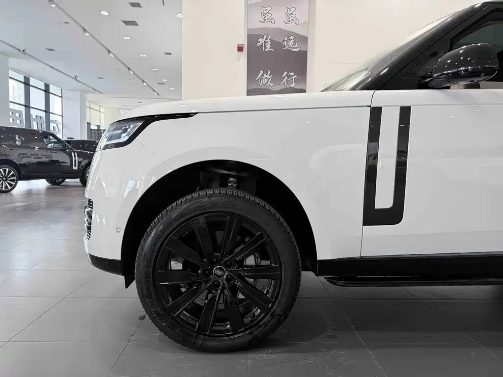 Land Rover Range Rover 2025 из CN, фото 2