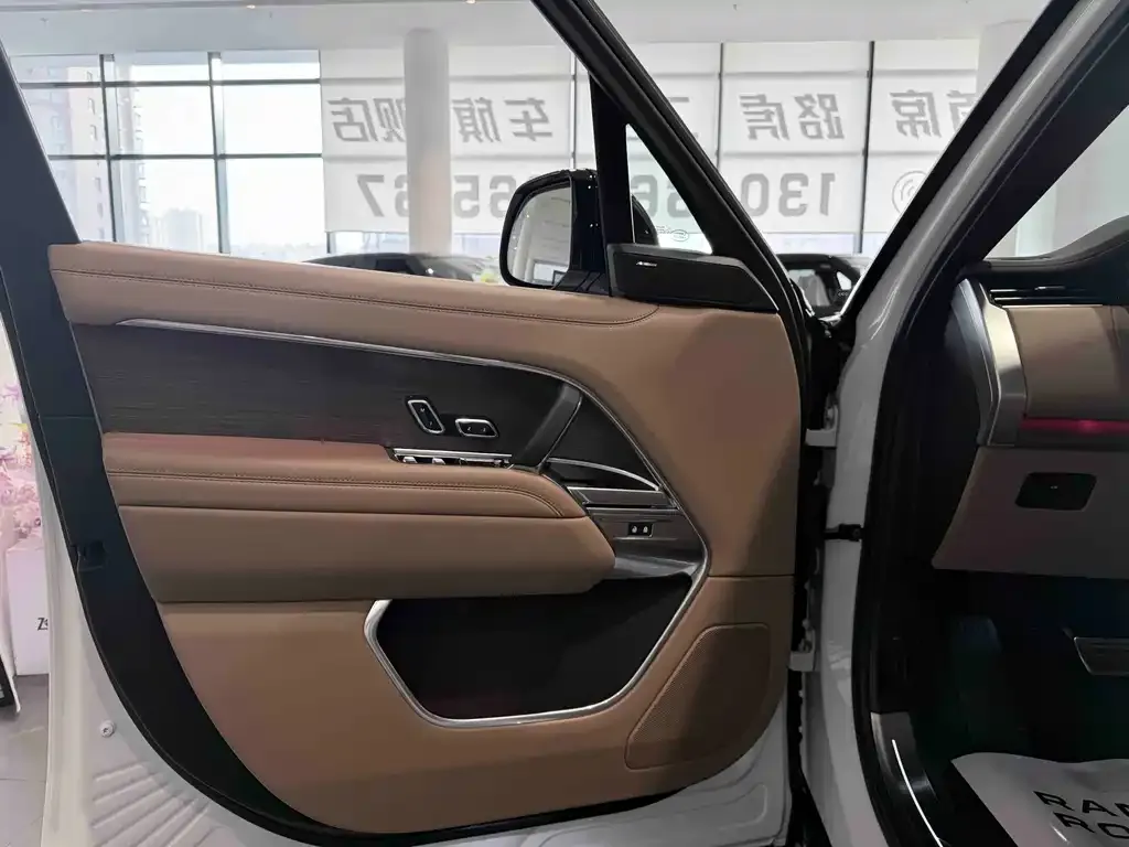 Land Rover Range Rover 2025 из CN, фото 5
