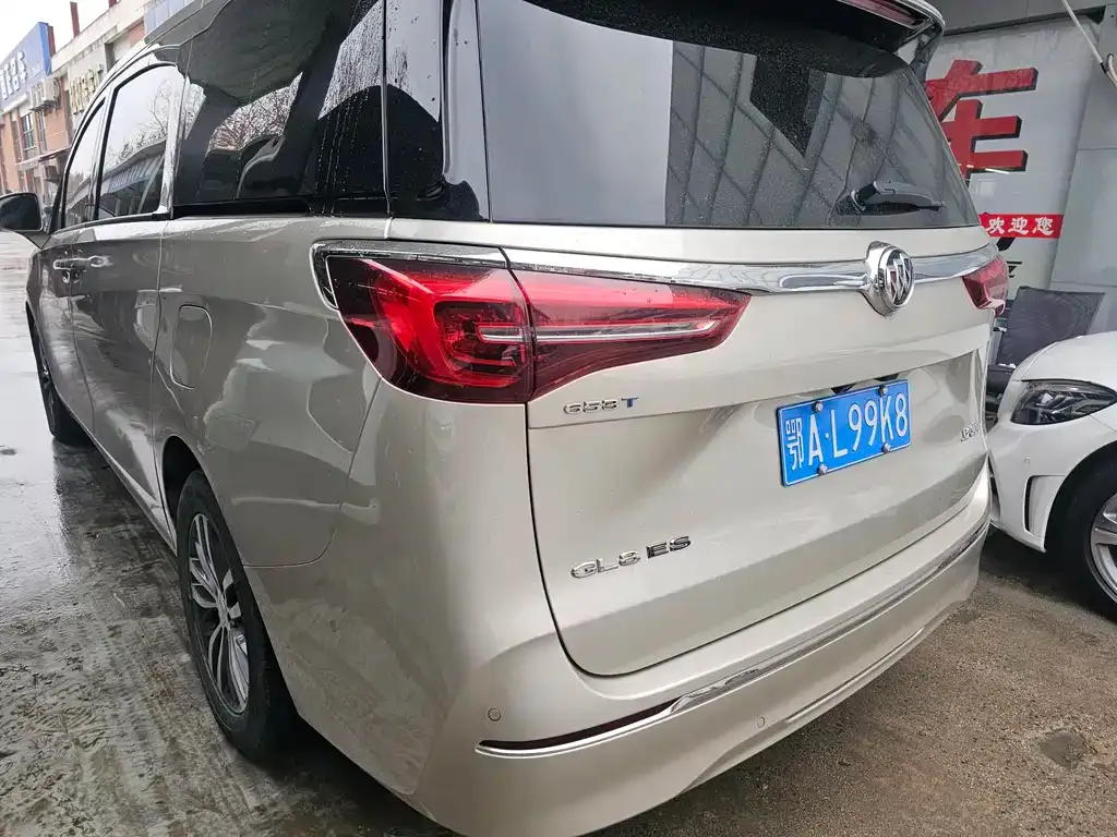 Buick GL8 2022 из CN, фото 9