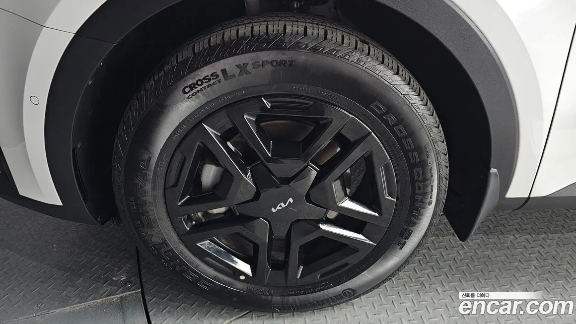 Kia Sorento — фото 6