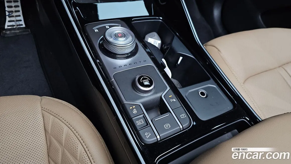 Kia Sorento — фото 10