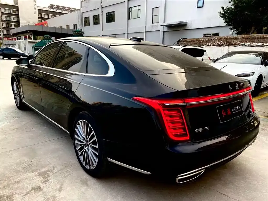 Hongqi H9 — фото 9