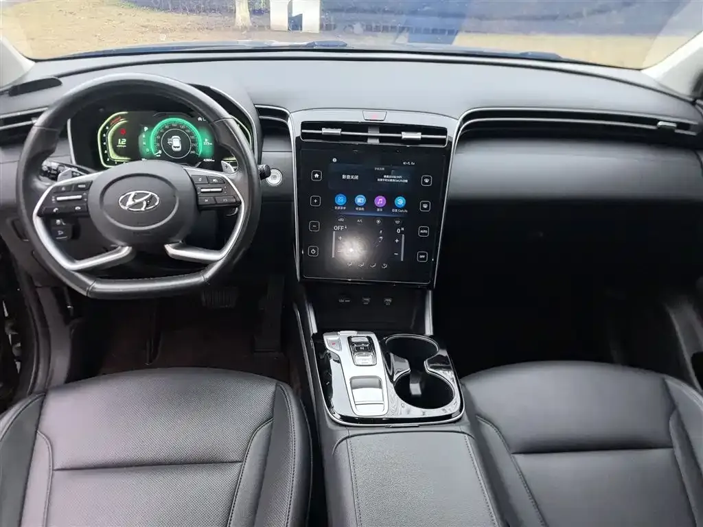 Hyundai Tucson 2023 из CN, фото 10