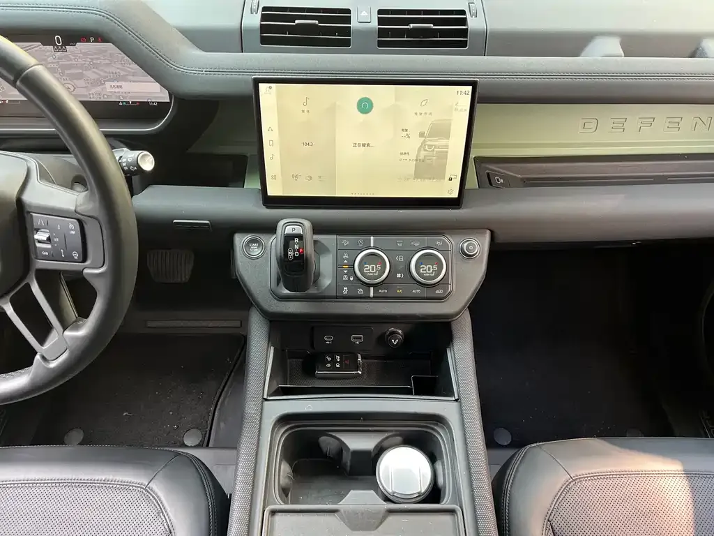 Land Rover Defender 2023 из CN, фото 7