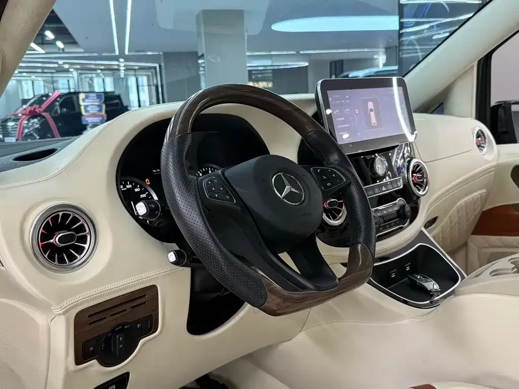Mercedes-Benz Vito 2023 из CN, фото 10