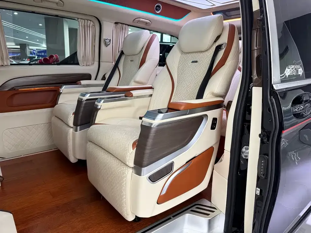 Mercedes-Benz Vito 2023 из CN, фото 8