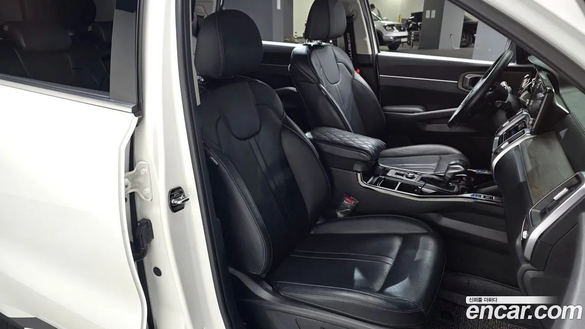 Kia Sorento — фото 10