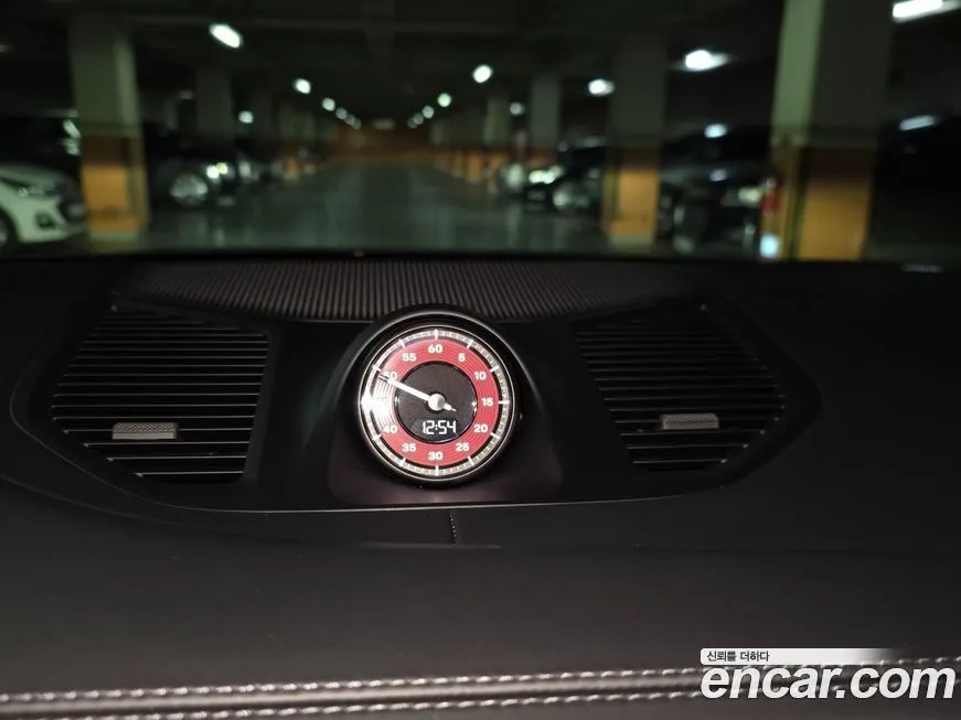Porsche Cayenne 2025 из KR, фото 2