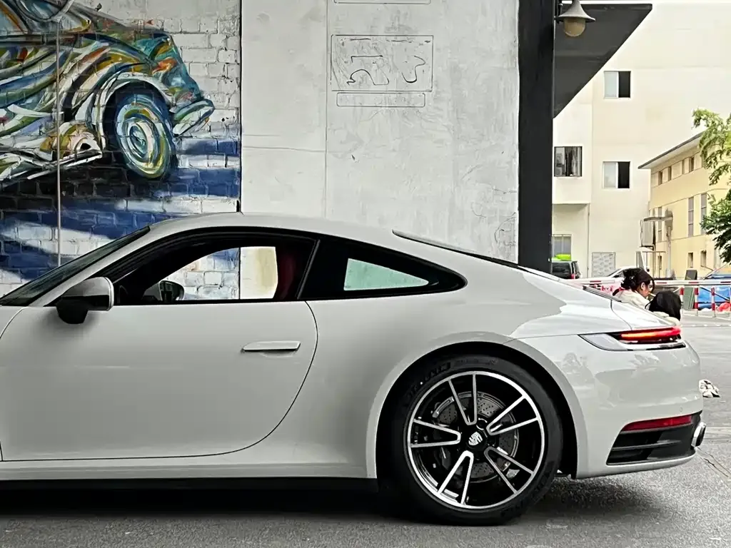 Porsche 911 2024 из CN, фото 6