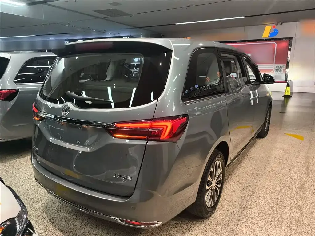 Buick GL8 2023 из CN, фото 5
