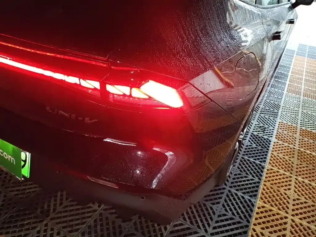 Changan UNI-V iDD 2026 из CN, фото 4