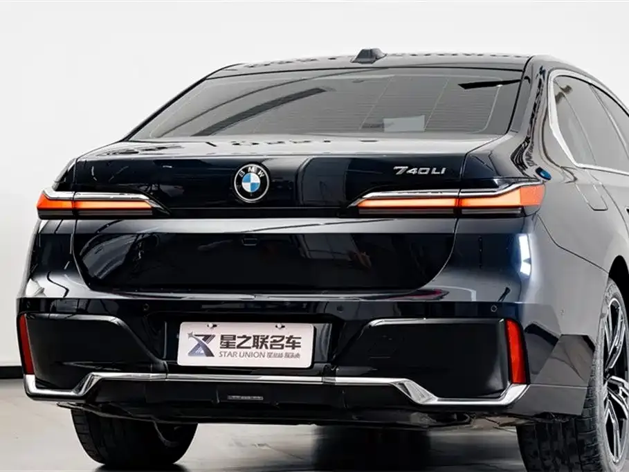 BMW 7 Series 2024 из CN, фото 9