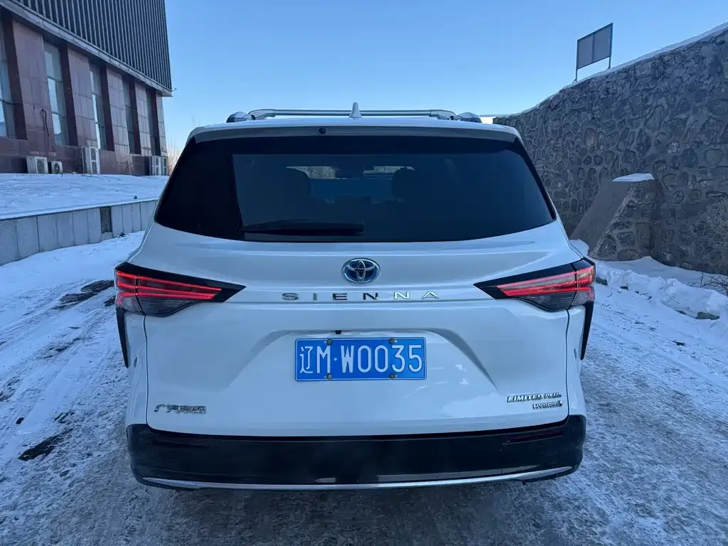 Toyota Sienna 2022 из CN, фото 6