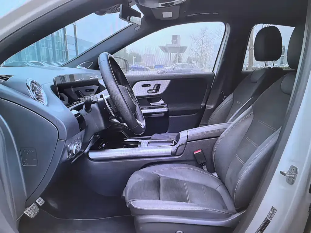 Mercedes-Benz GLA AMG — фото 4