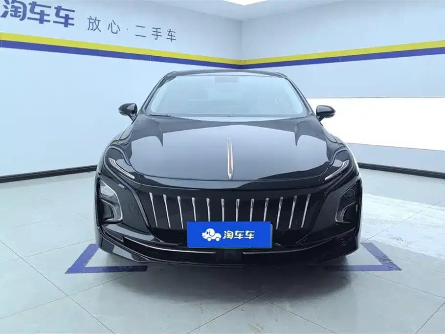 Hongqi E-QM5 — фото 9