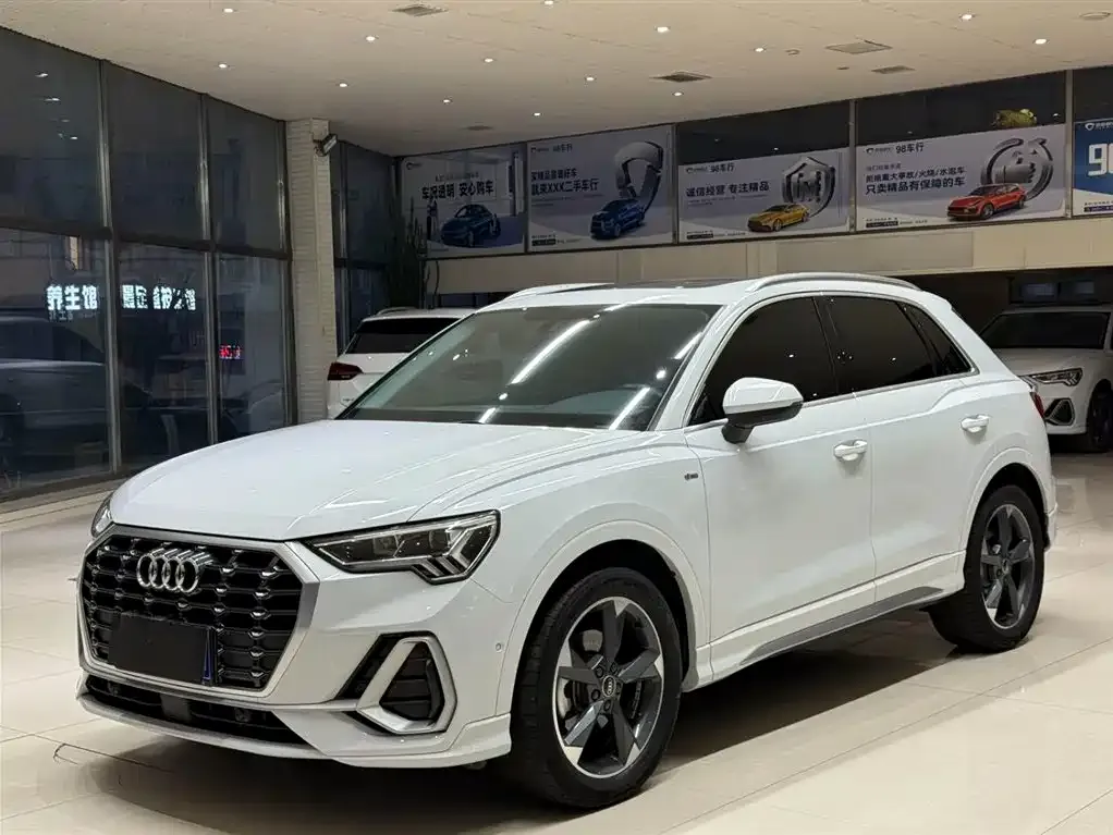 Audi Q3 2022 из CN, фото 1