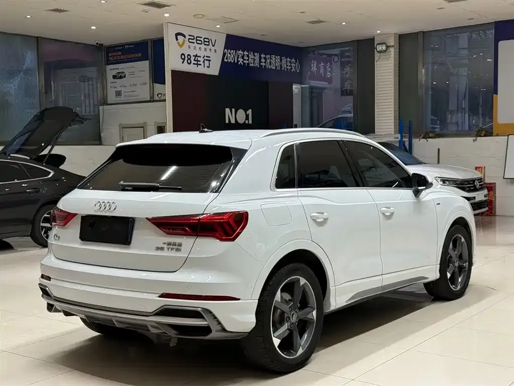 Audi Q3 2022 из CN, фото 10